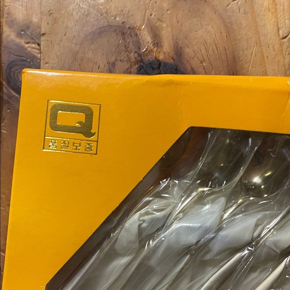 Premium Silver Flatware Set - Picture 6 of 9